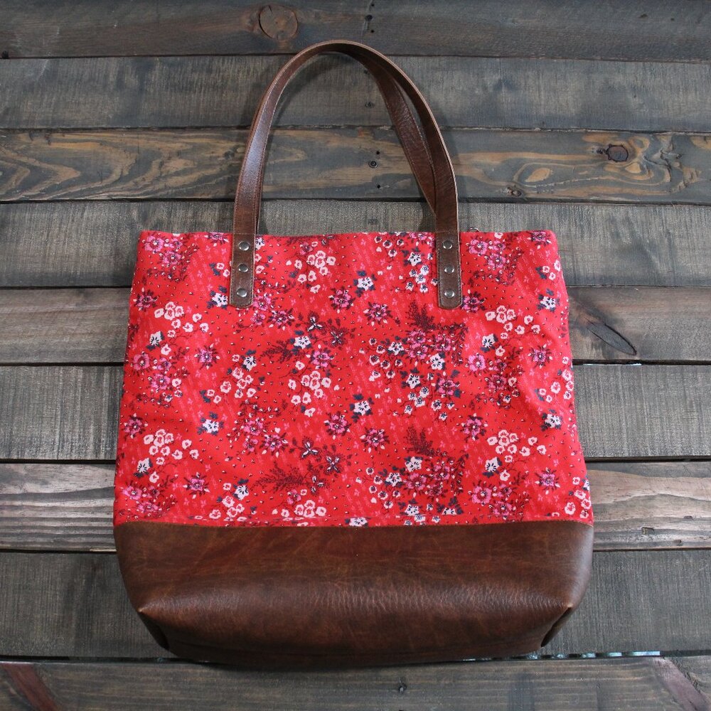 By Tavi Red Floral Zippered Shoulder Bag
